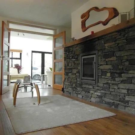 Landhaus Coill Maher Lake House *