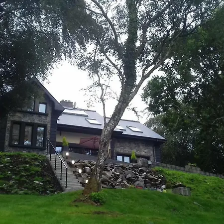 Coill Maher Lake House
